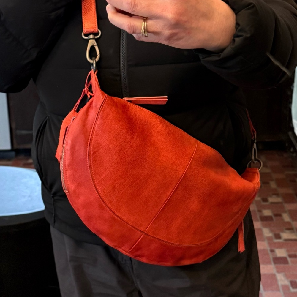 NWT Latico Leathers Callie Sling in Red. See yourself in this for spring! Hot!🔥 - Picture 12 of 14